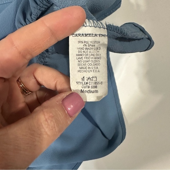 Cents of Style Blue open back babydoll style blouse size M - Picture 3 of 4